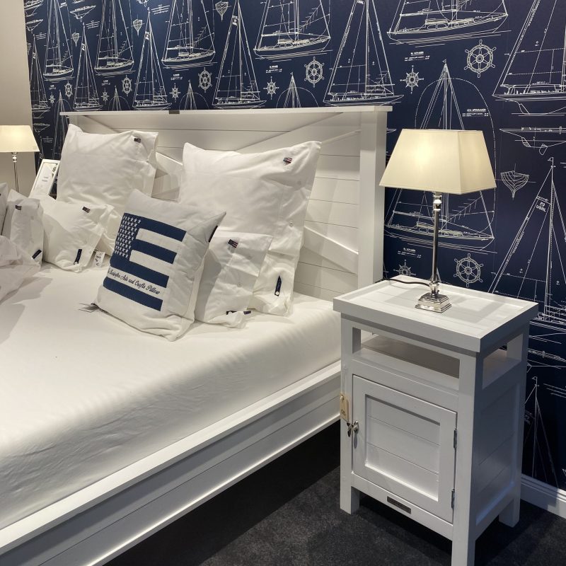 Elliot headboard