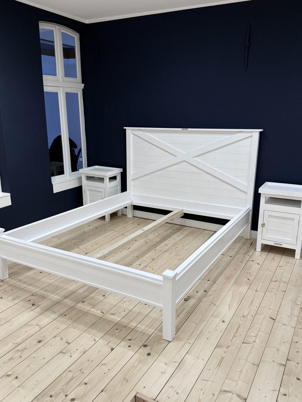 Elliot bed frame - Image 2